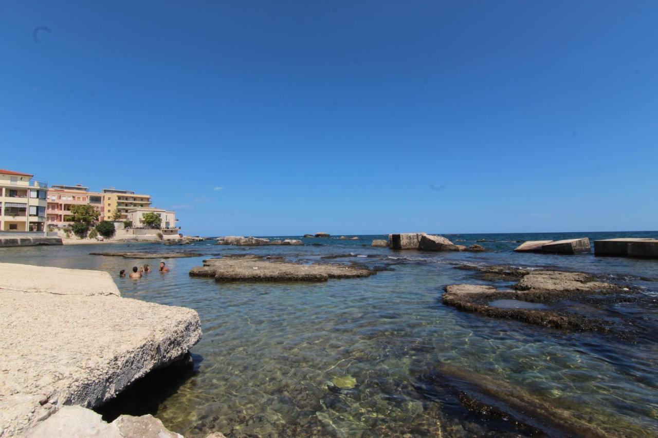 Ferienwohnung La Dimora Di Dionisio Al Mare Syrakus Exterior foto