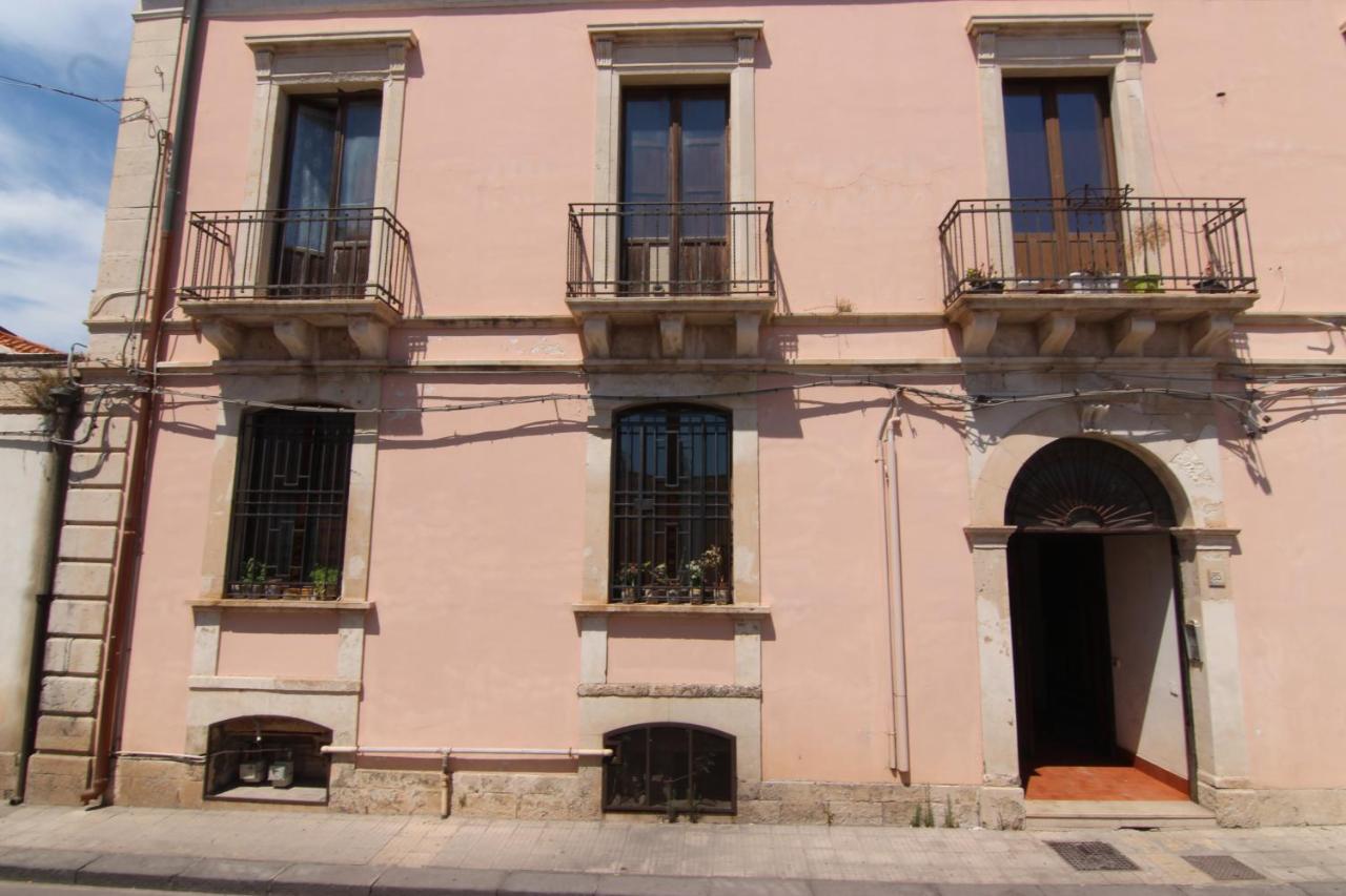 Ferienwohnung La Dimora Di Dionisio Al Mare Syrakus Exterior foto